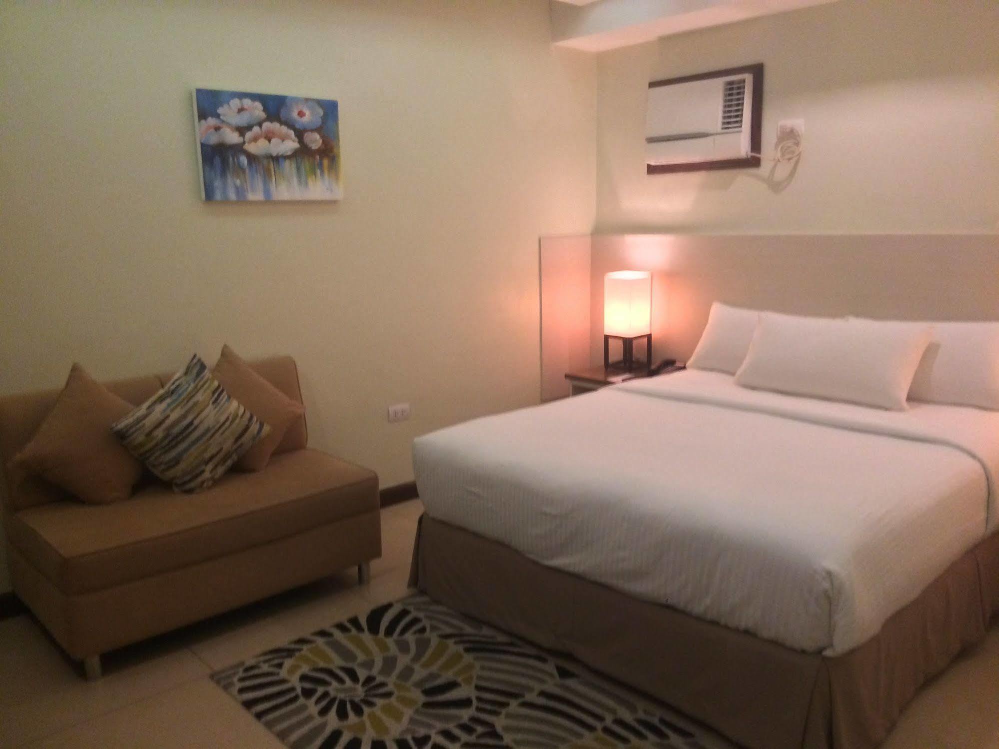 Belian Hotel Tagbilaran Eksteriør billede