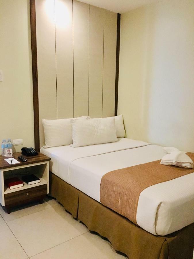 Belian Hotel Tagbilaran Eksteriør billede